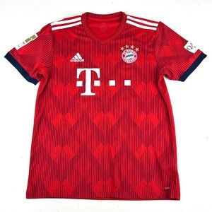 Adidas Bayern Munich 2018/19 Serge Gnabry #22 Soccer jersey Red